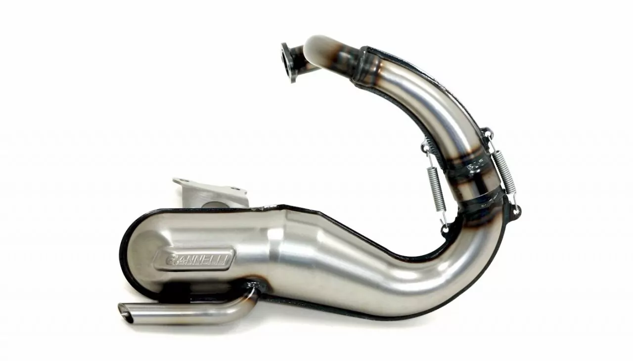 Uitlaat Chroom 22mm met abschraubbarer Endkappe voor Piaggio, Vespa, Ciao, Bravo Uitlaat Chroom 22mm met abschraubbarer Endkappe voor Piaggio, Vespa, Ciao, Bravo