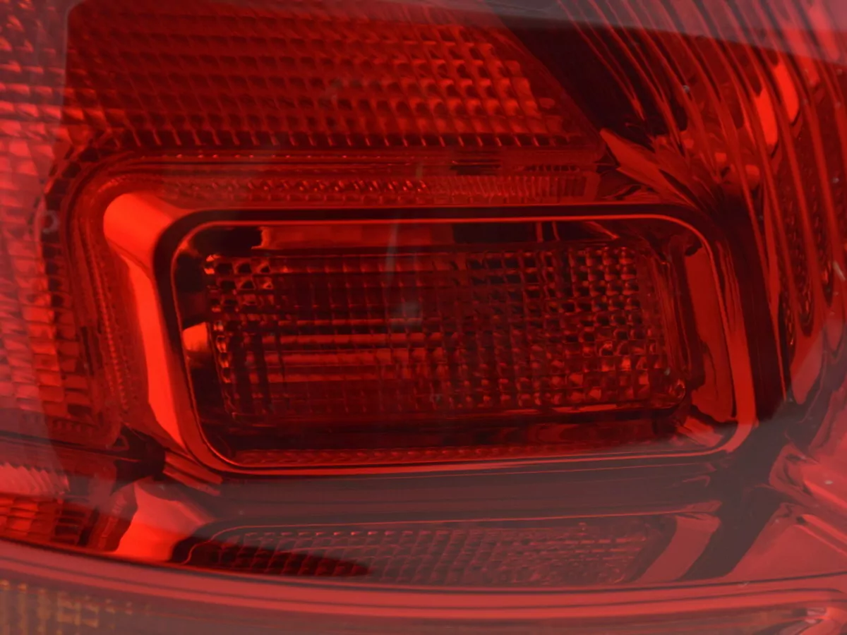 Verschleißteile Rückleuchte links Opel Astra J Kombi Bj. 10-12 rot