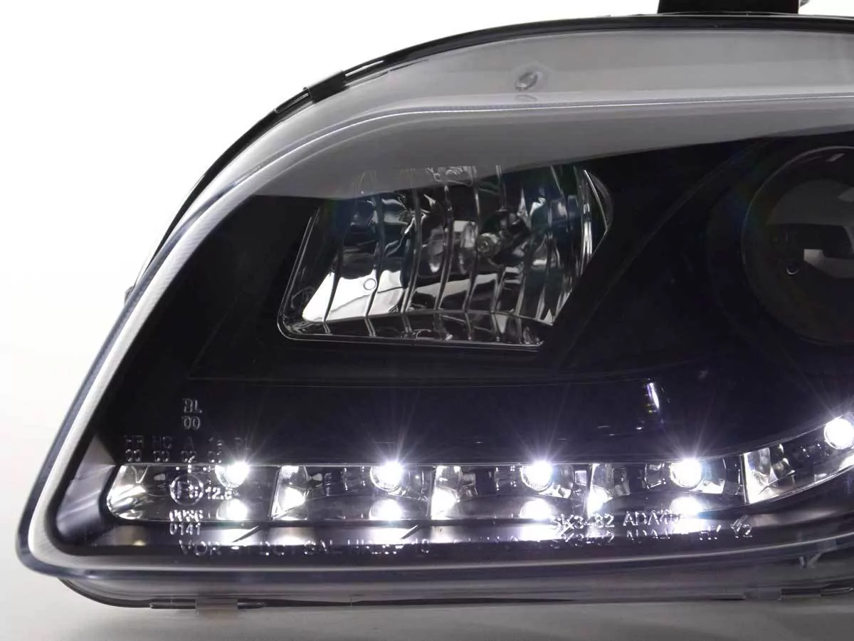 Scheinwerfer Set Daylight LED TFL-Optik Audi A4 Typ 8E Bj. 04-08 schwarz