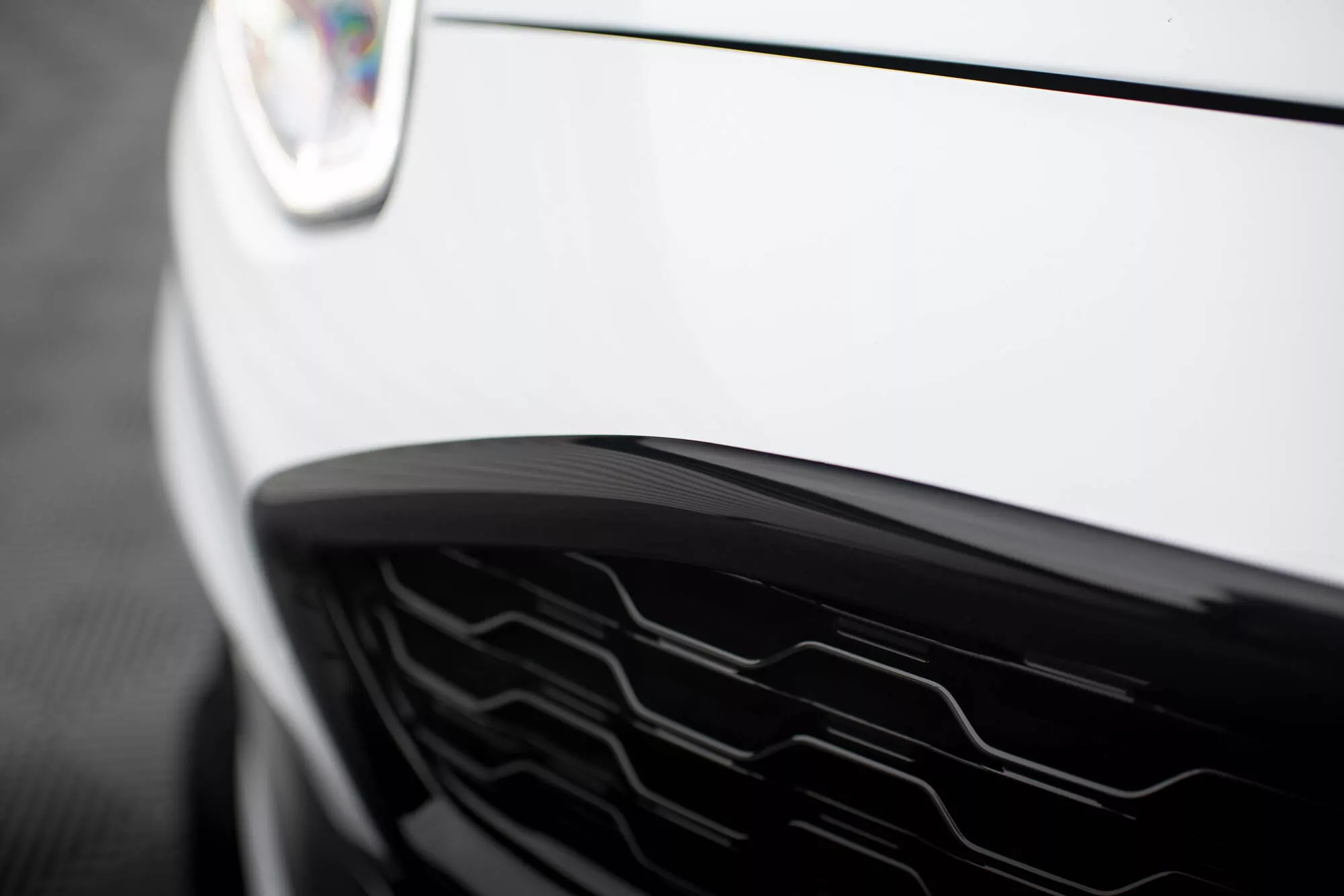 Front Grill Ford Fiesta ST / ST-Line Mk8 Schwarz Hochglanz