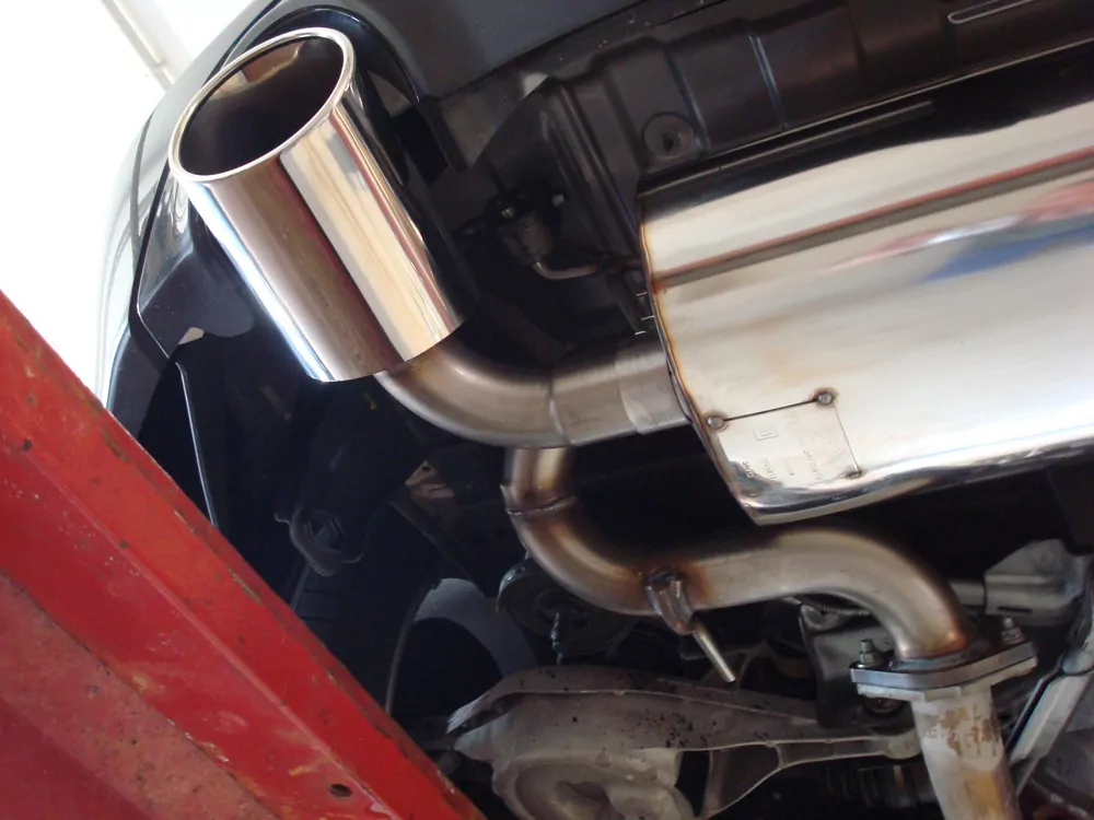 Nissan 370Z  Endschalldämpfer quer Ausgang rechts/links - 129x106 Typ 32 rechts/links