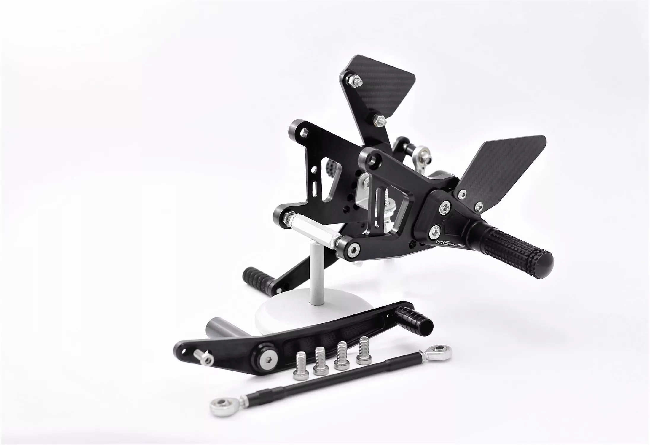 MG Biketec Sportfussrastenanlage / Rastenanlage / Fußrastenanlage mit ABE, gültig in D - A - CH für Yamaha YZF-R6 ab 2006-2007