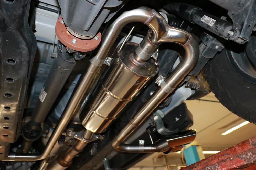 Ford Ranger ab 10/2016 4x4 - Wildtrak  Endschalldämpfer Sidepipe, Ausgang rechts und links am Fahrzeug - 2x115x85 Typ 38 rechts/links