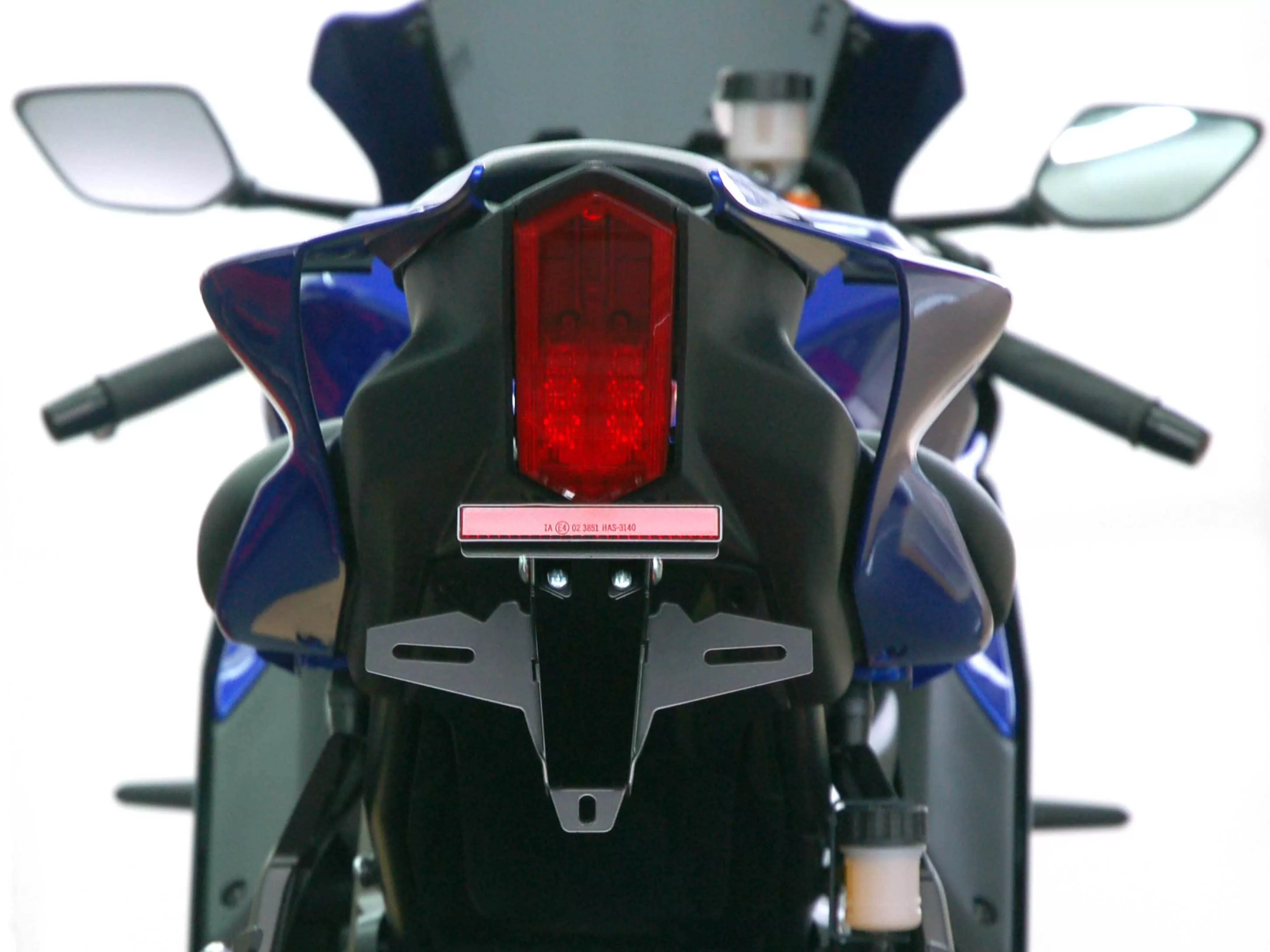 Kennzeichenhalter IQ4 für Yamaha R7 (2022-2023)