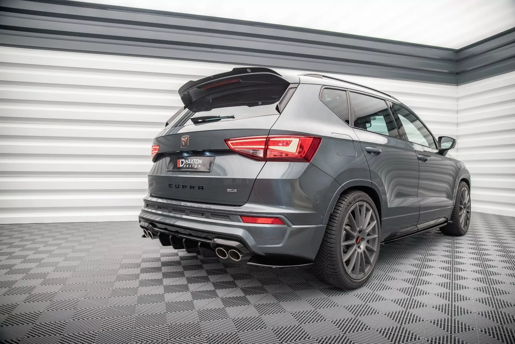 Spoiler CAP Für Cupra Ateca Mk1 / Mk1 Facelift Schwarz Hochglanz