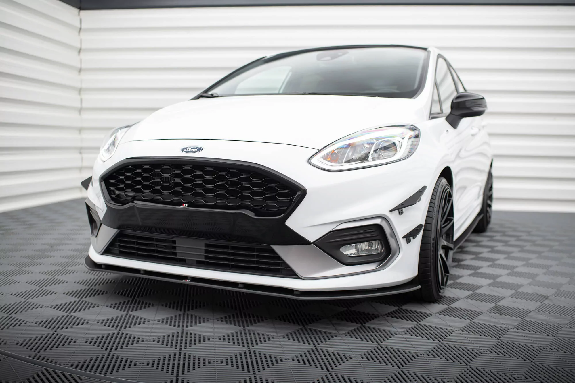Robuste Racing Front Ansatz Für Passend Für Ford Fiesta Mk8 ST / ST-Line
