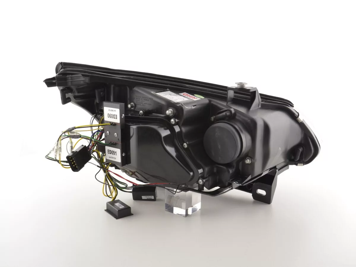Scheinwerfer Set Xenon Angel Eyes LED BMW 5er E60/E61 Bj. 05-08 schwarz für Rechtslenker