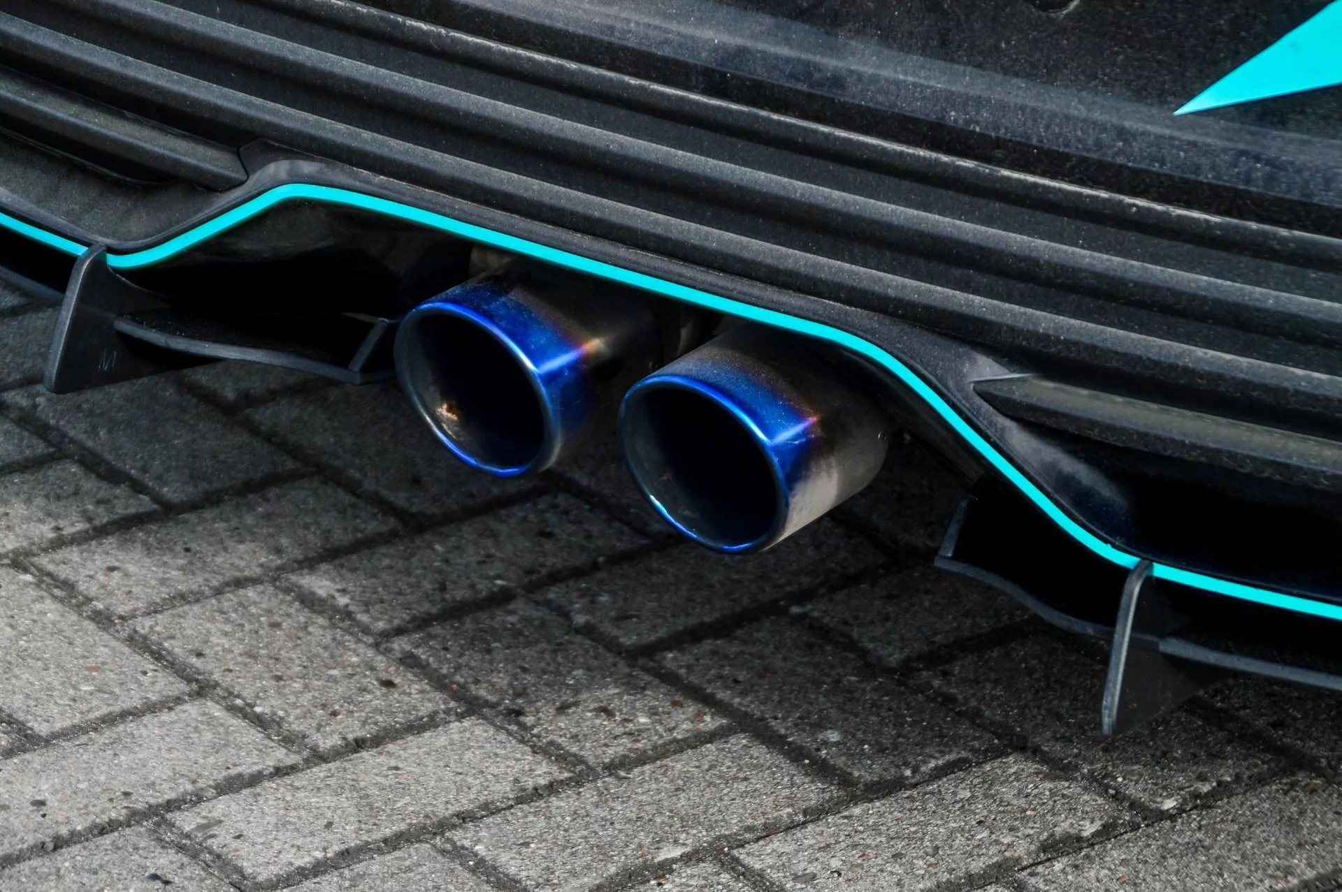 Heckansatz für Ford Focus ST DYB ab Bj. 2014 -2018 in Race Style Optik