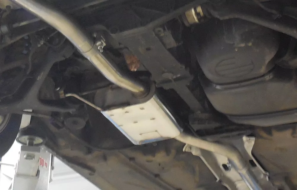 Audi 80 Typ B4 quattro  Vorschalldämpfer