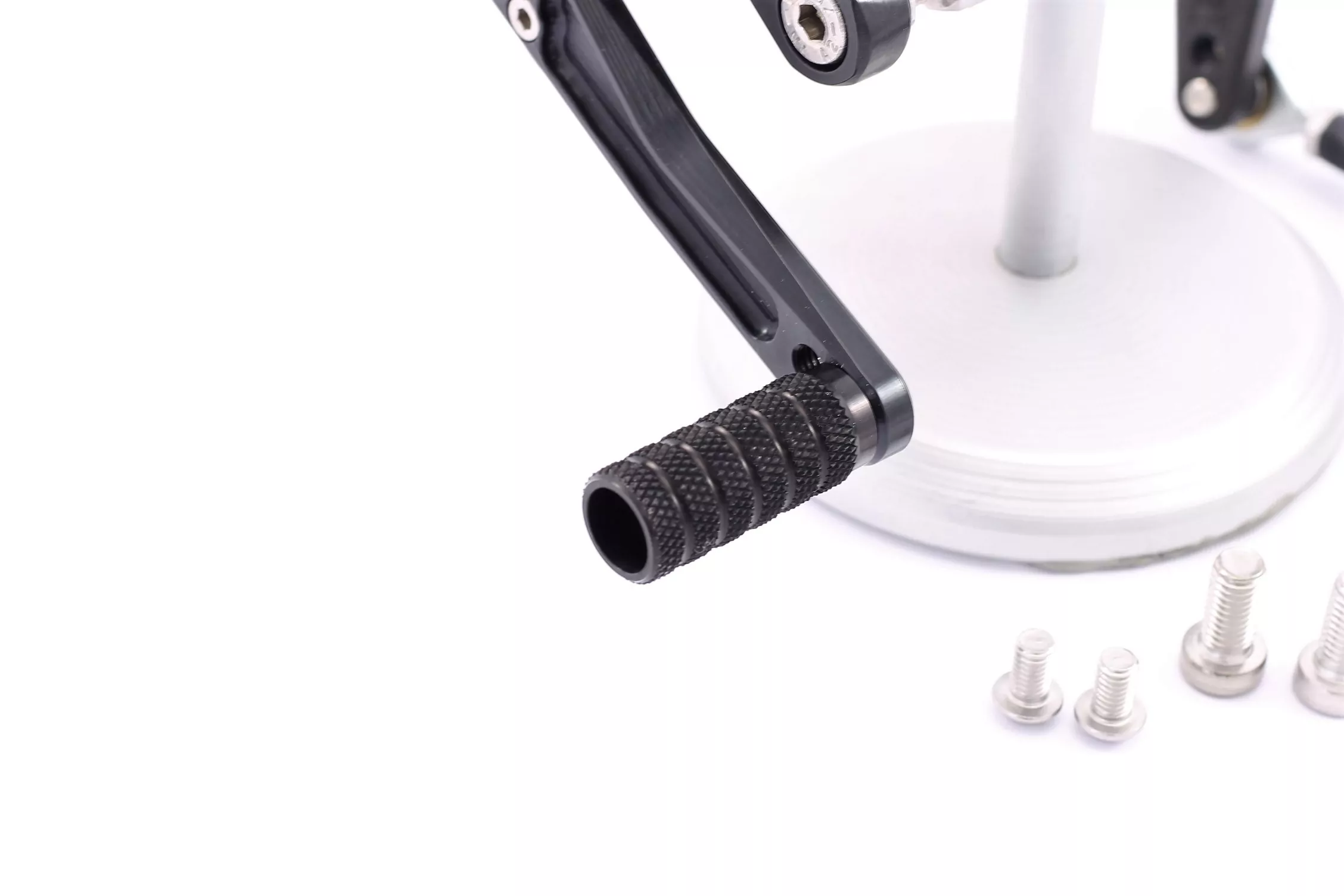 MG Biketec Sportfussrastenanlage / Rastenanlage / Fußrastenanlage mit ABE, gültig in D - A - CH für KTM 690 Duke ab 2016