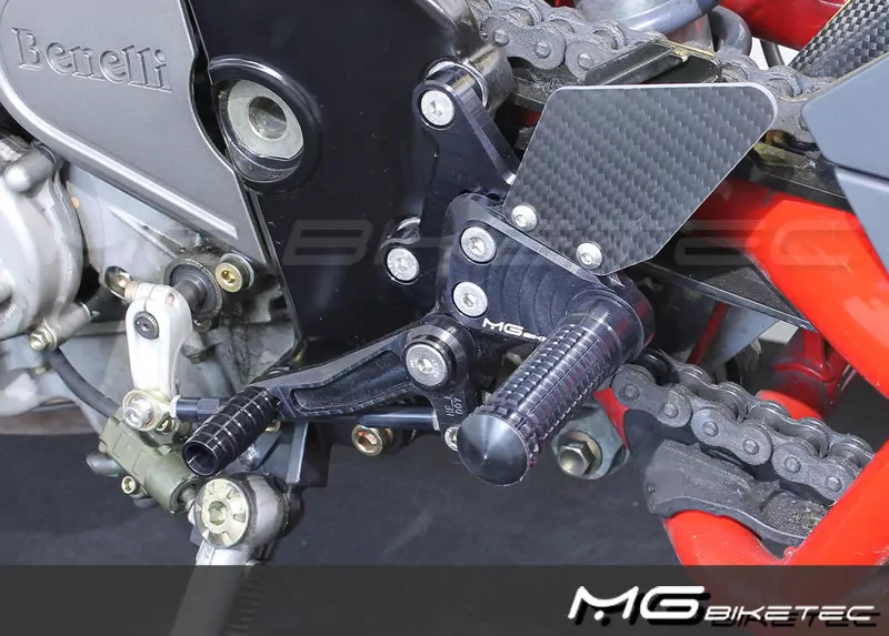 MG Biketec Sportfussrastenanlage / Rastenanlage / Fußrastenanlage mit ABE, gültig in D - A - CH für Benelli Café Racer 899 ab 2009