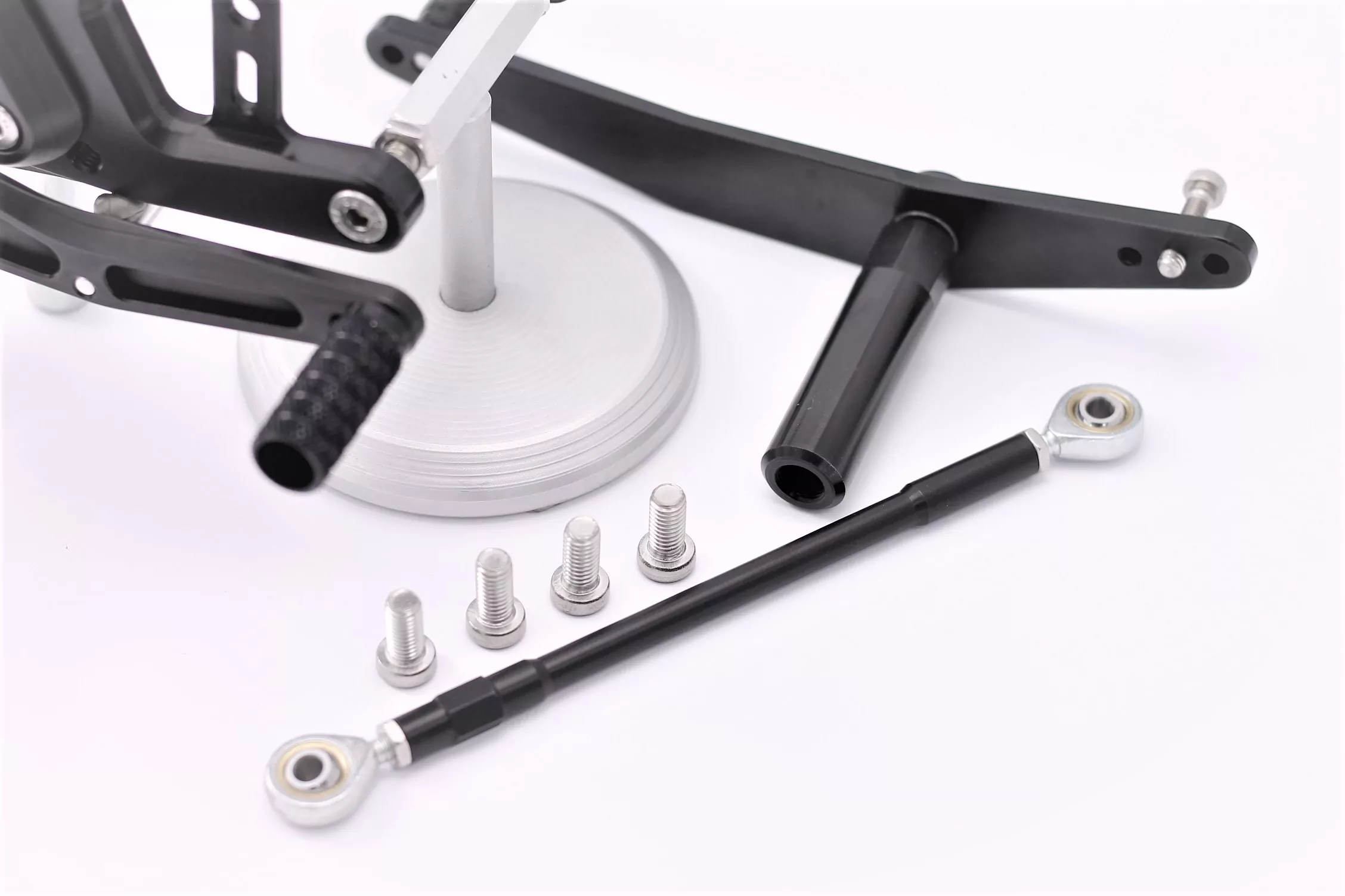 MG Biketec Sportfussrastenanlage / Rastenanlage / Fußrastenanlage mit ABE, gültig in D - A - CH für Yamaha YZF-R6 ab 2006-2007