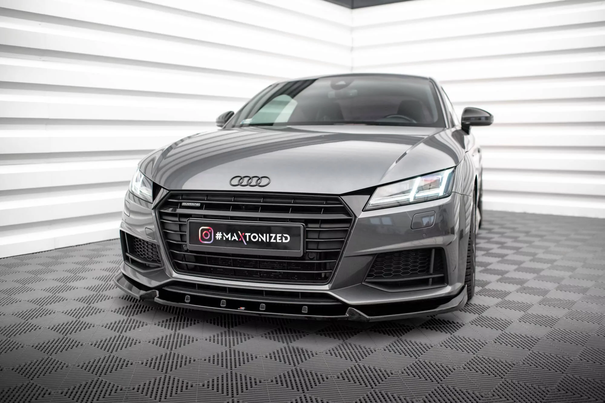 Front Ansatz V.2 Für Audi TT S / S-Line 8S Schwarz Hochglanz