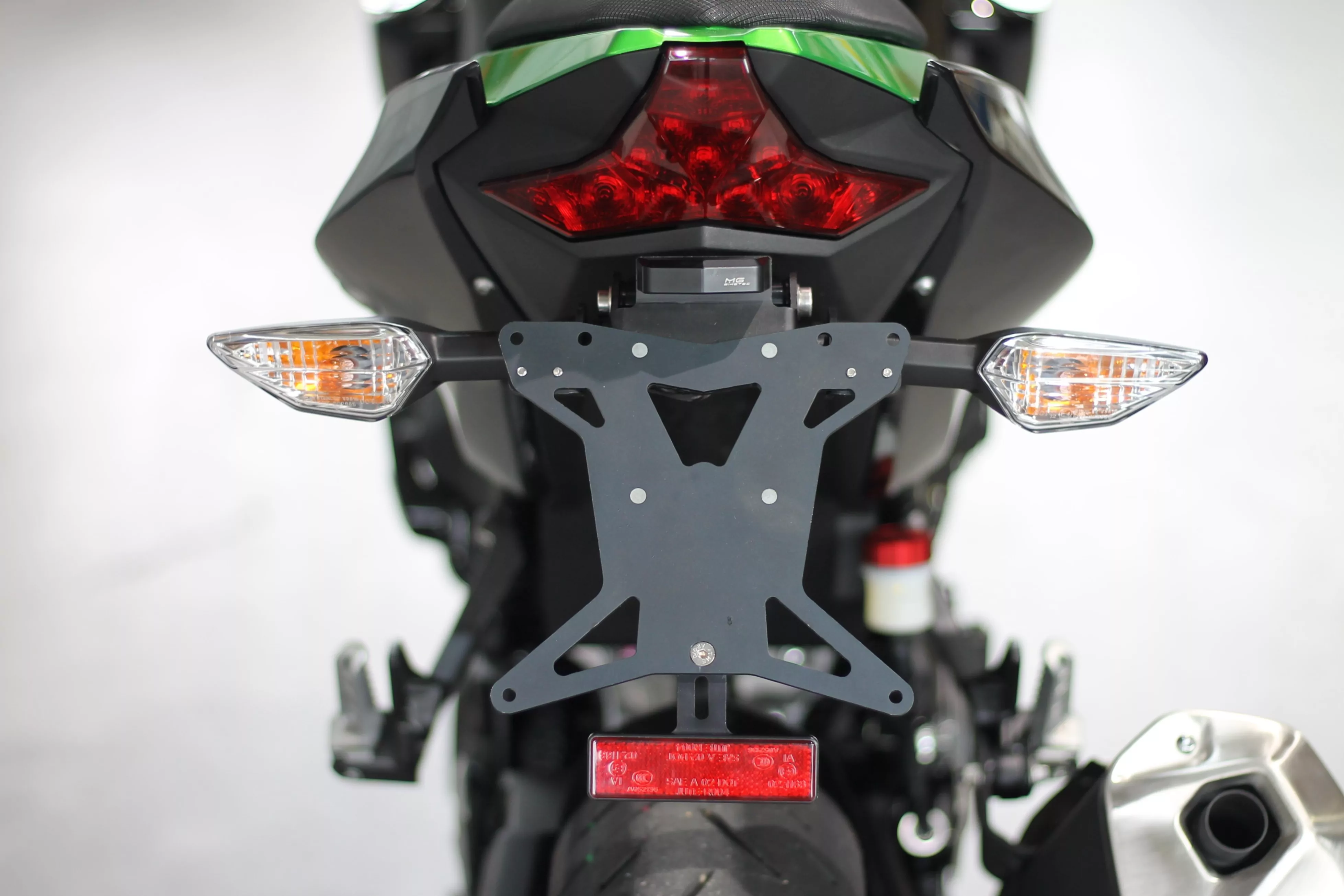 MG Biketec Kennzeichenhalter für Kawasaki Z 400 ab 2018