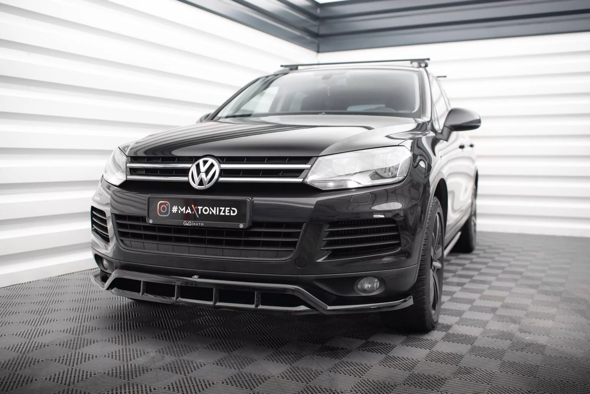 Front Ansatz Für Volkswagen Touareg Mk2 Schwarz Hochglanz