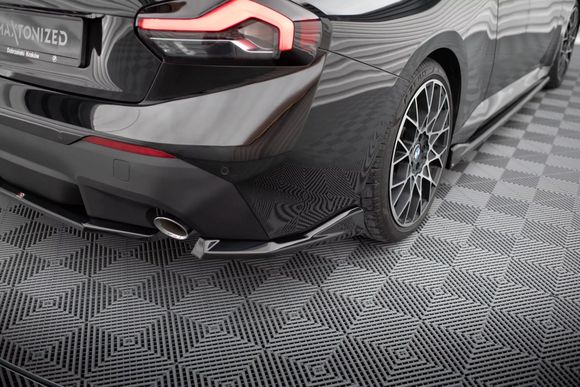 Heck Ansatz Flaps Diffusor V.2 Für BMW 2 Coupe G42 Schwarz Hochglanz