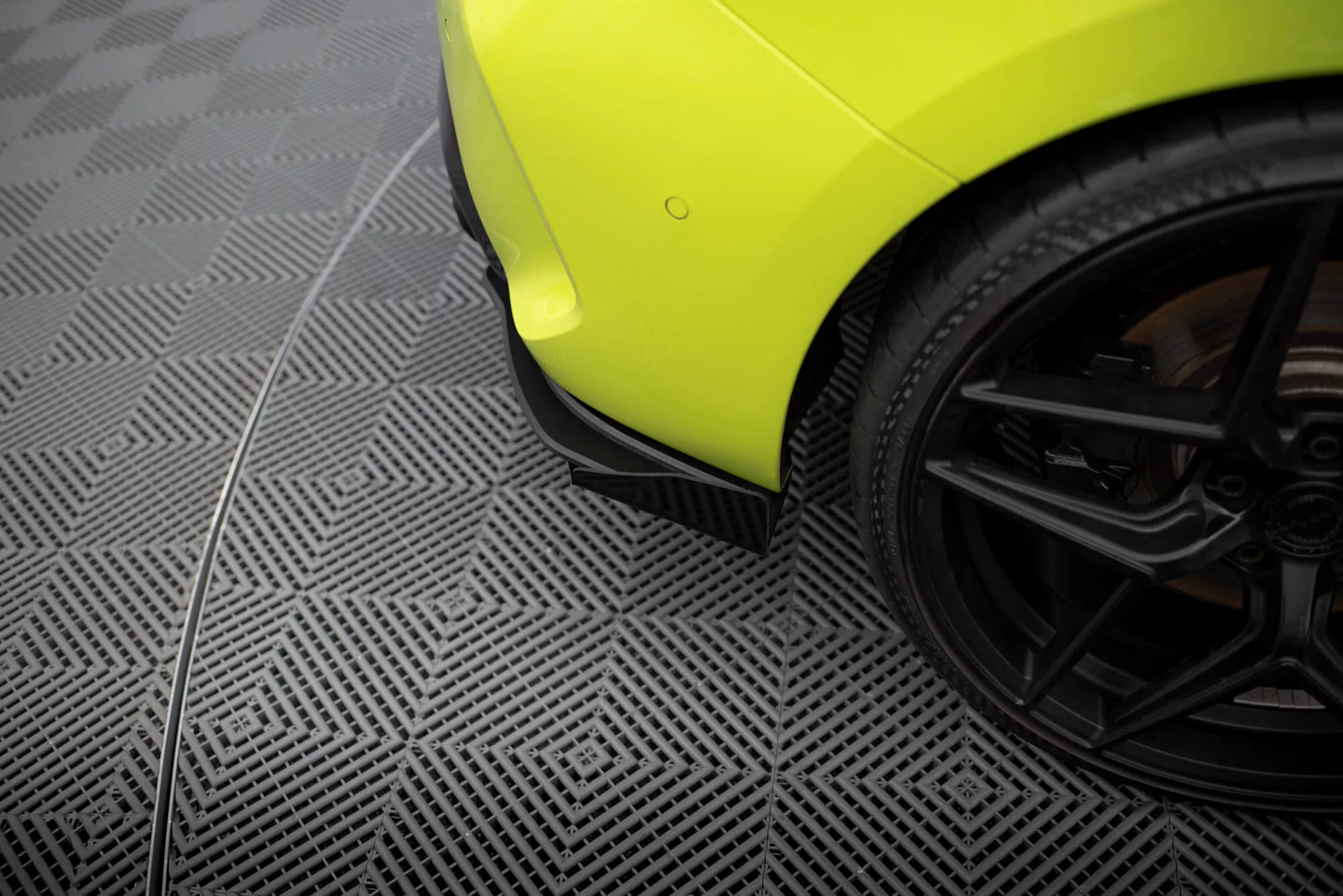 Street Pro Heck Ansatz Flaps Diffusor V.1 +Flaps Für V.1 BMW 1er F40 M-Paket / M135i Schwarz Hochglanz