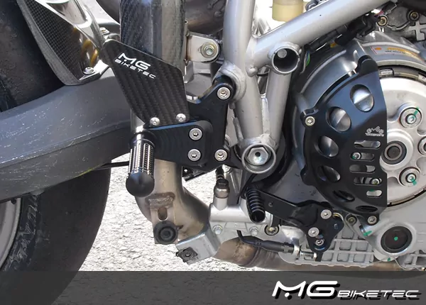 MG Biketec Sportfussrastenanlage / Rastenanlage / Fußrastenanlage mit ABE, gültig in D - A - CH für Ducati 749 / 749R ab 2003