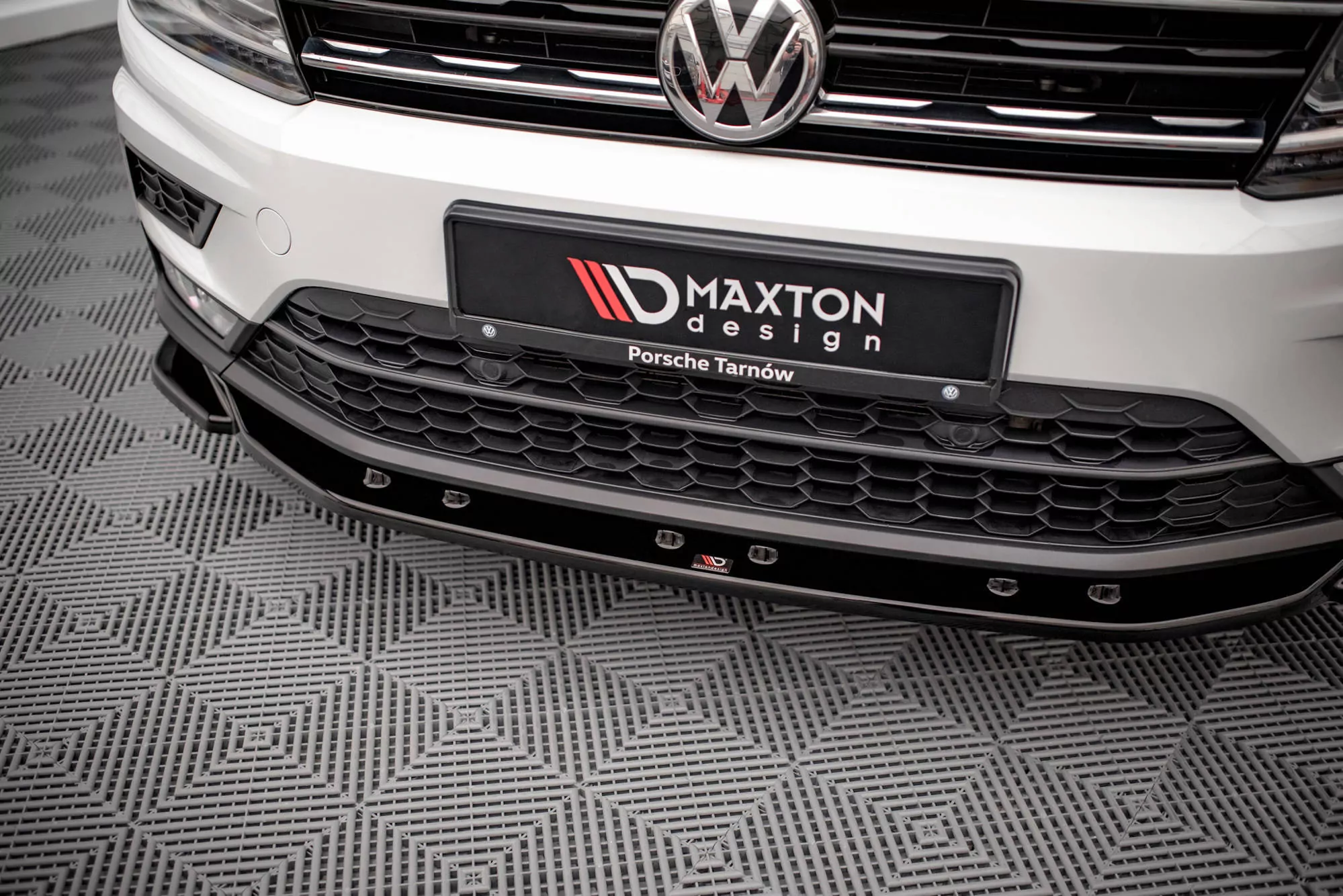 Front Ansatz Für Volkswagen Tiguan Mk2 Schwarz Hochglanz