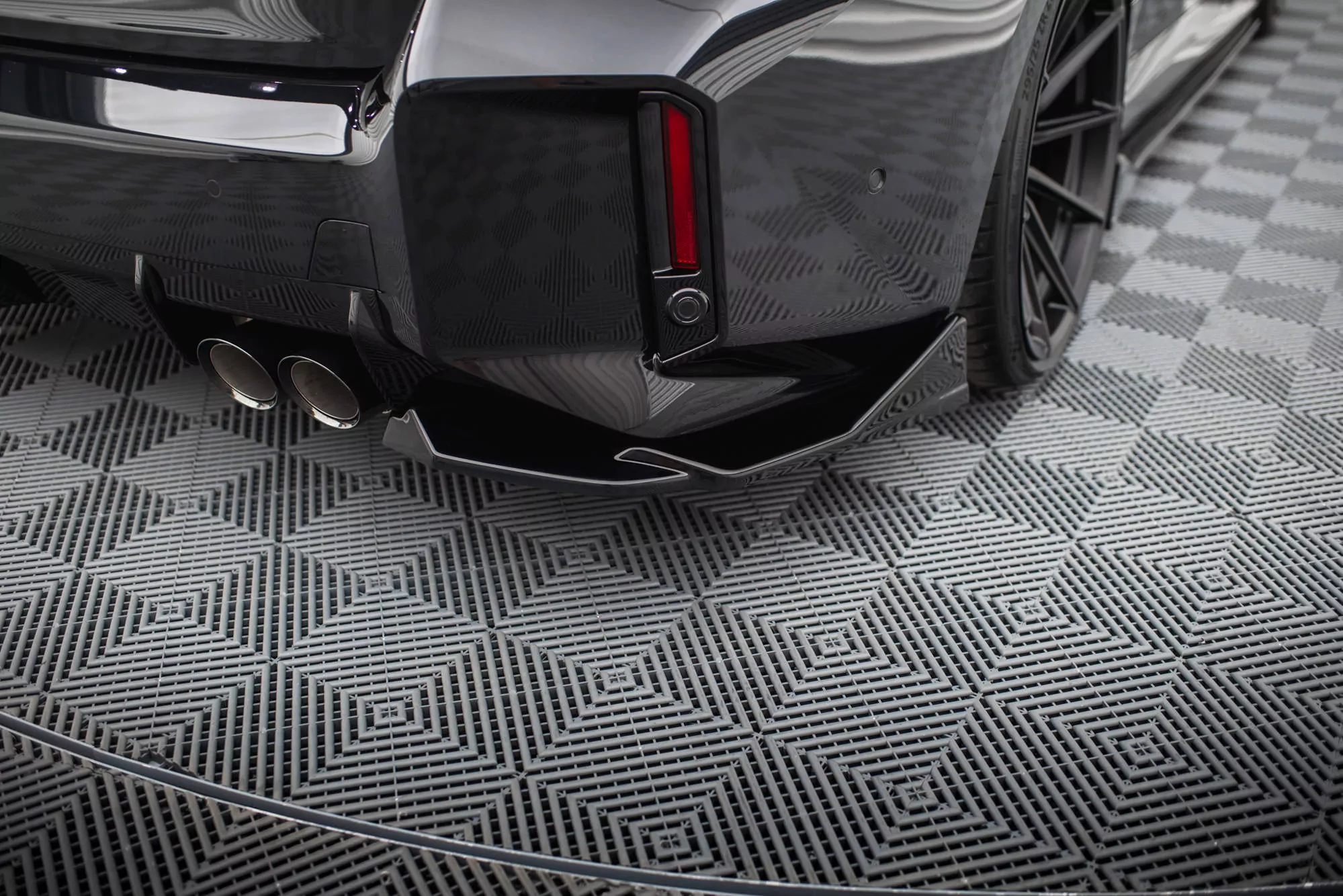 Heck Ansatz Flaps Diffusor V.2 Für BMW M2 G87 Schwarz Hochglanz