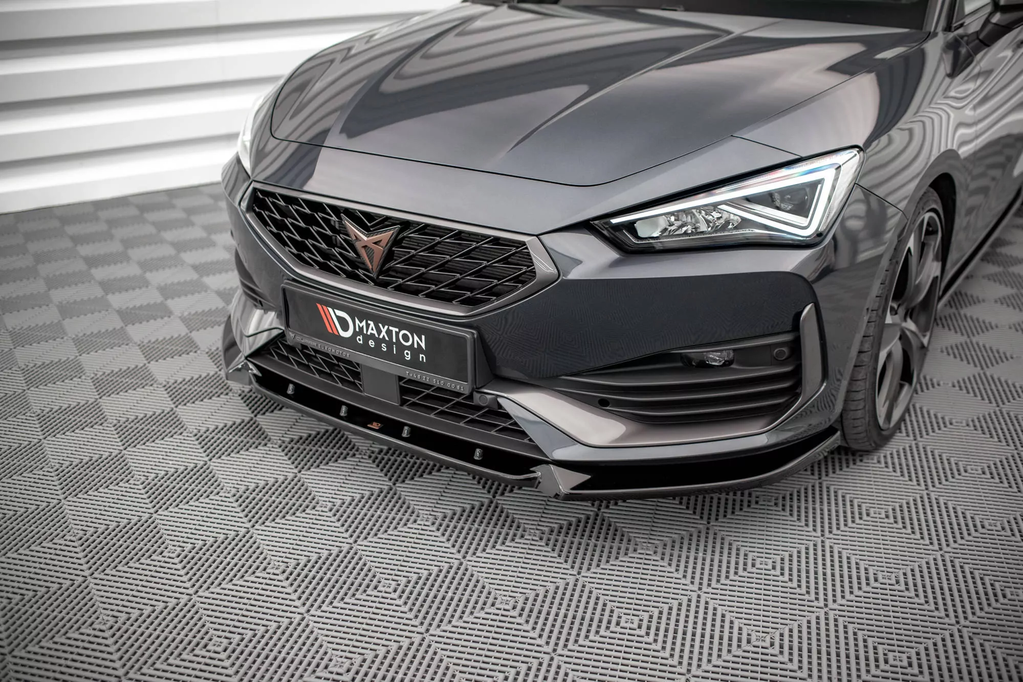 Front Ansatz V.1 Für Cupra Leon Mk1 Schwarz Hochglanz