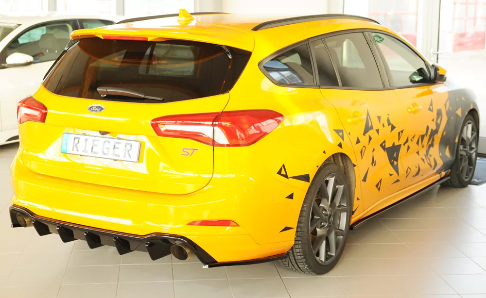 Rieger Heckschürzenansatz seitlich rechts glanz schwarz für Ford Focus 4 ST (DEH) 5-tür. (Turnier) 04.22- (ab Facelift)