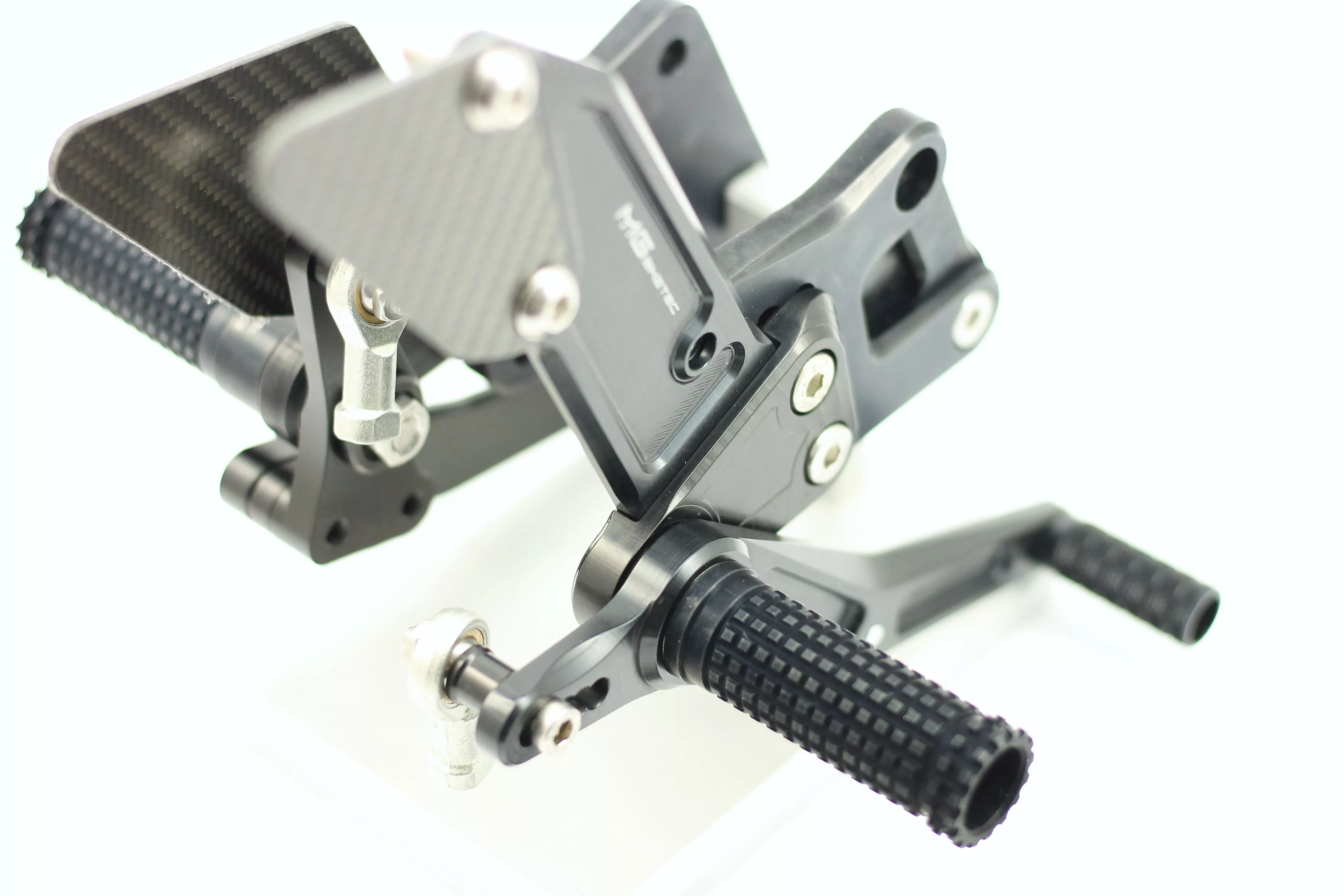 MG Biketec Sportfussrastenanlage / Rastenanlage / Fußrastenanlage mit ABE, gültig in D - A - CH für Yamaha FZ-1 ab 2006