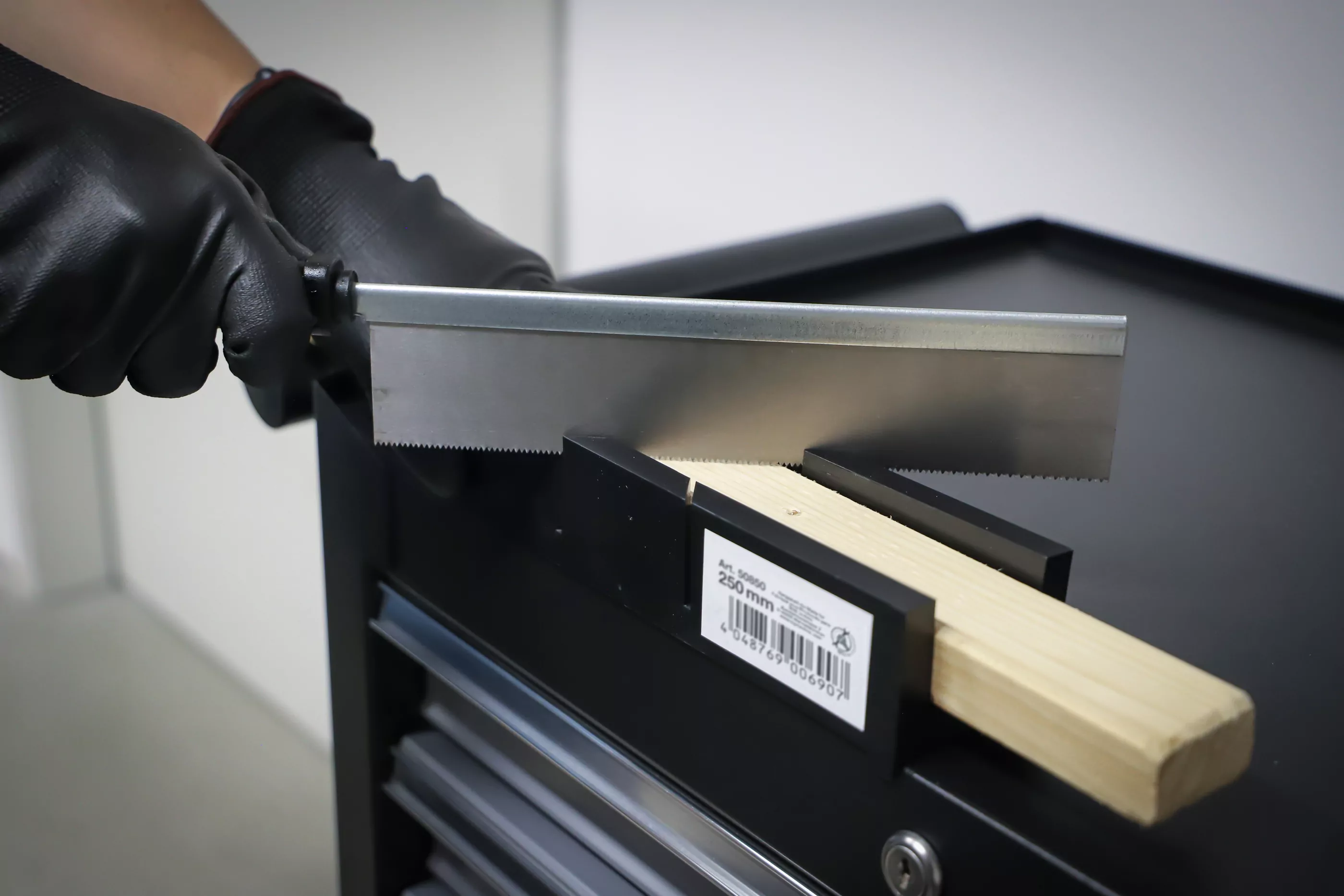 Kunststoff-Gehrungslade | 245 x 65 x 48 mm | mit Feinsäge