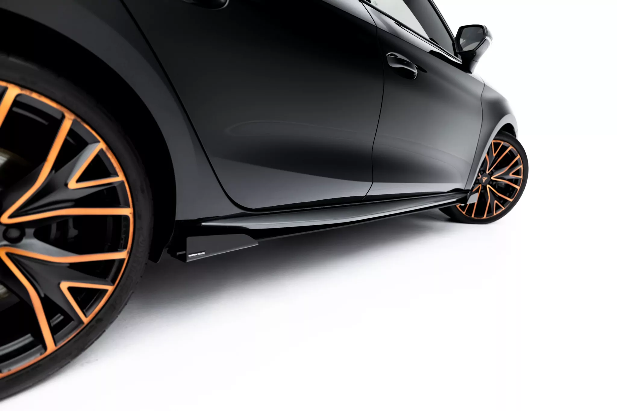 Street Pro Seitenschweller Ansatz + Flaps Für Cupra Leon ST / Hatchback Aero Mk1 / Mk1 Facelift Schwarz Hochglanz