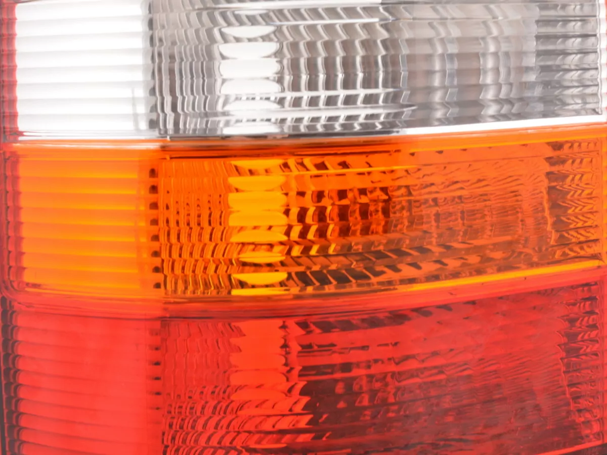 Verschleißteile Rückleuchte links VW T5 Bj. 03