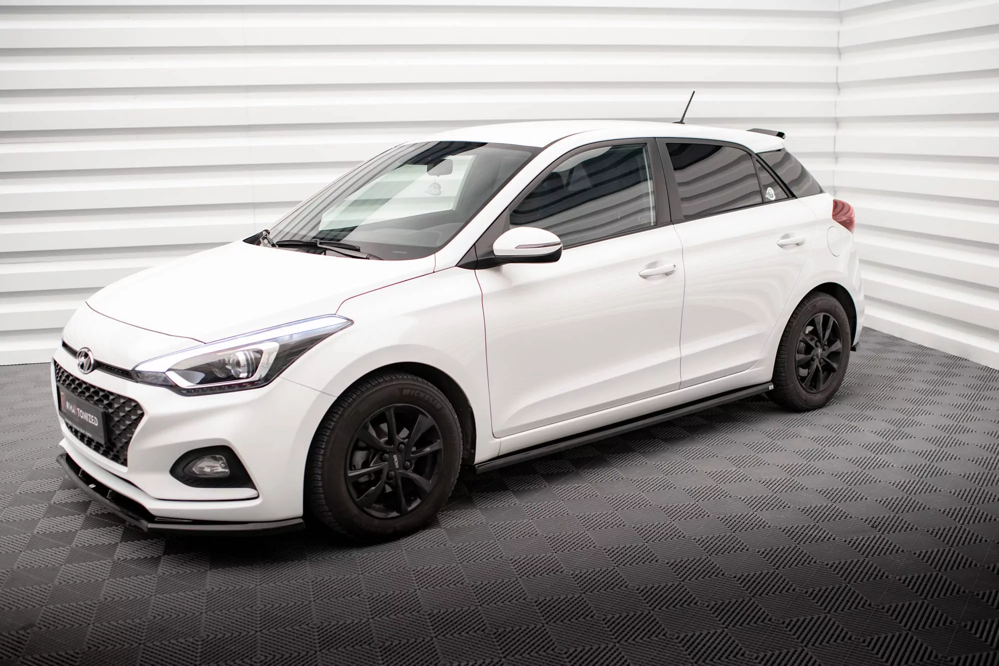 Seitenschweller Ansatz Für Hyundai I20 Mk2 Facelift Schwarz Hochglanz