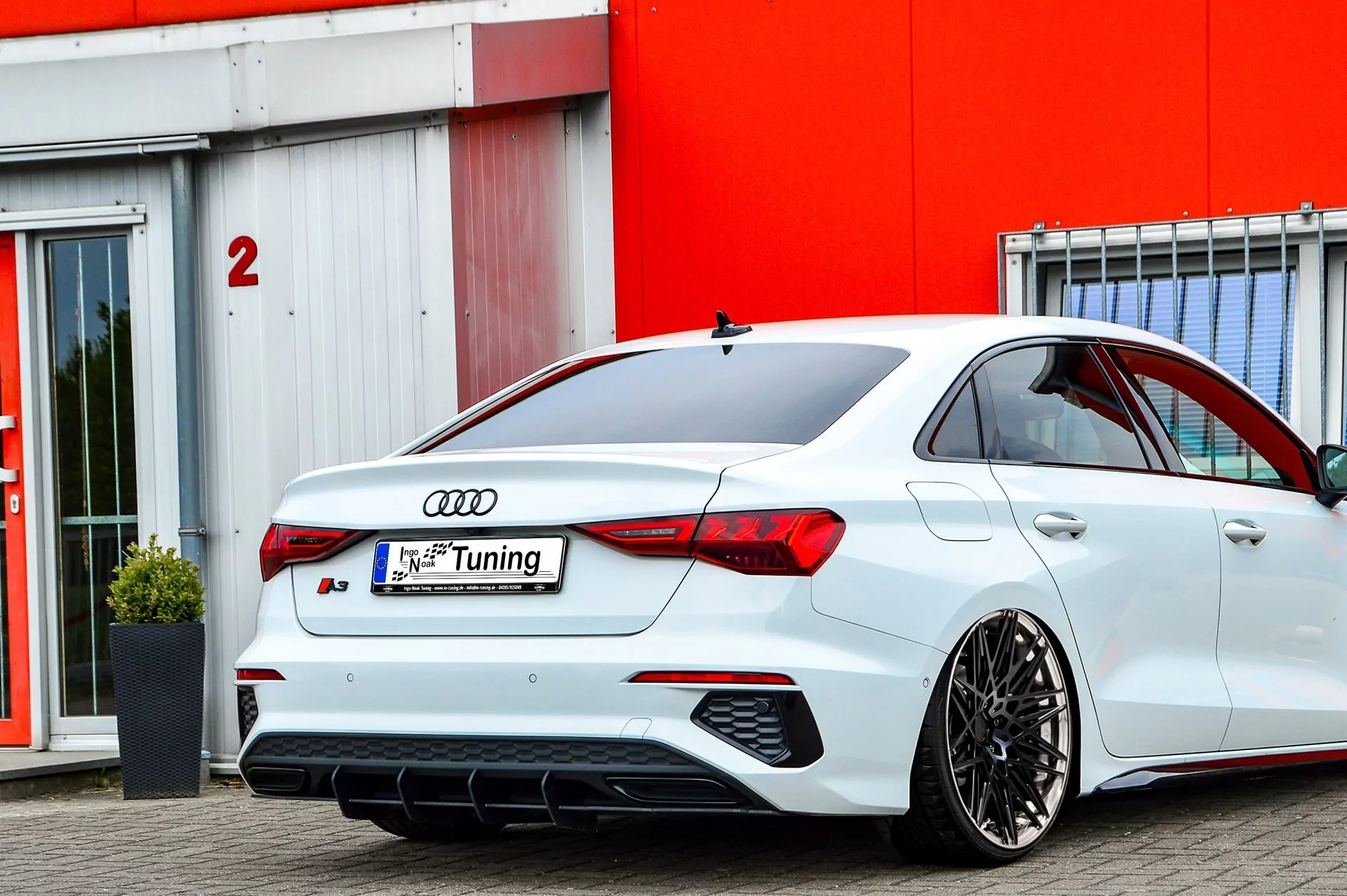 Gefräster Heckansatz aus ABS für Audi A3 S3 8Y S-Line Limousine