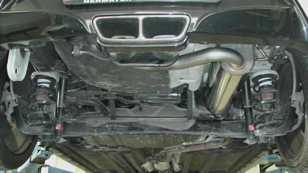 Hyundai Veloster  Endschalldämpfer mit Ausgang in den originalen Endrohren