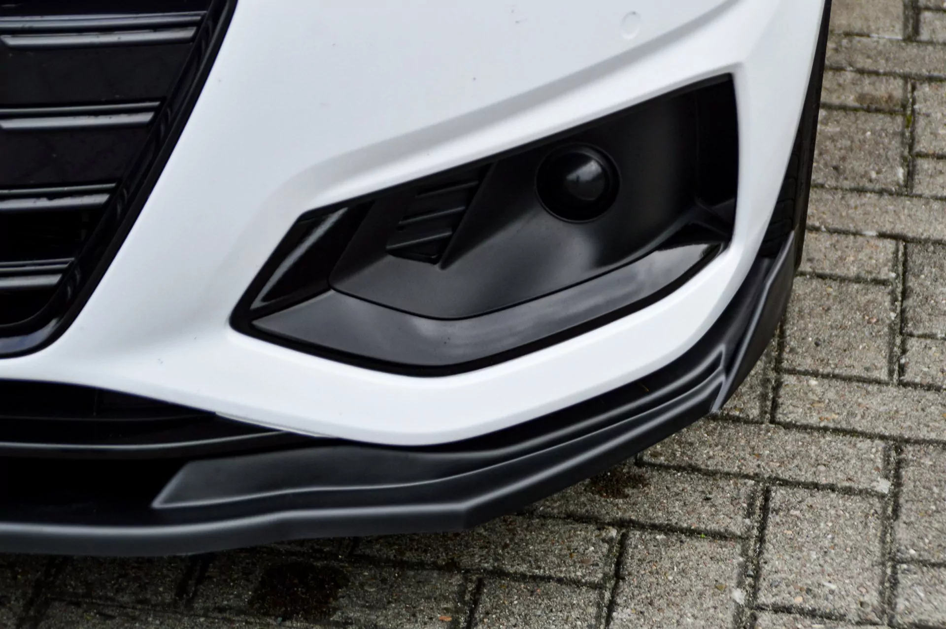 Cup Frontspoilerlippe mit Wing für Audi A4 B9 Facelift ab Bj. 2019-