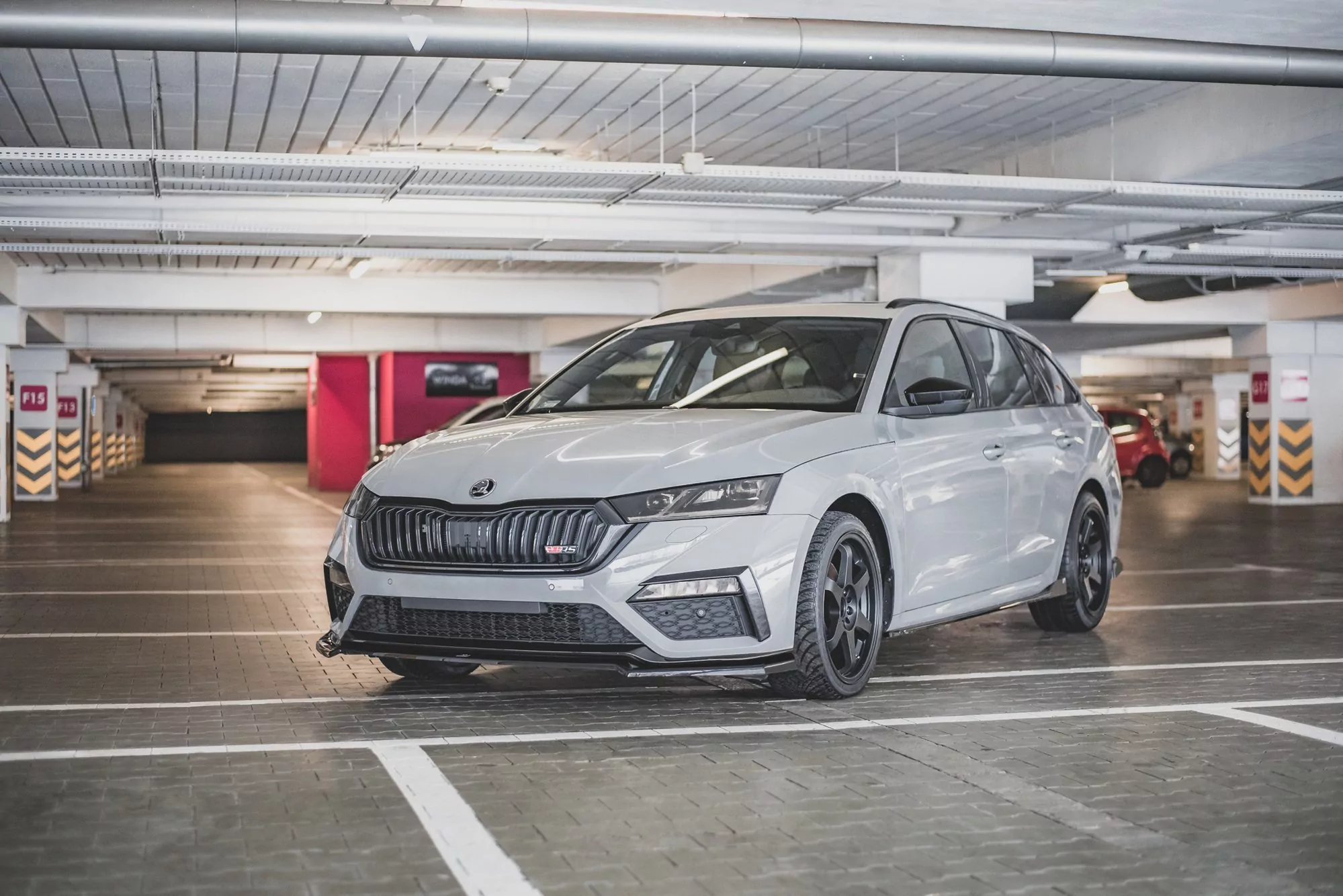 Front Ansatz V.4 Für Skoda Octavia RS Mk4 Schwarz Hochglanz