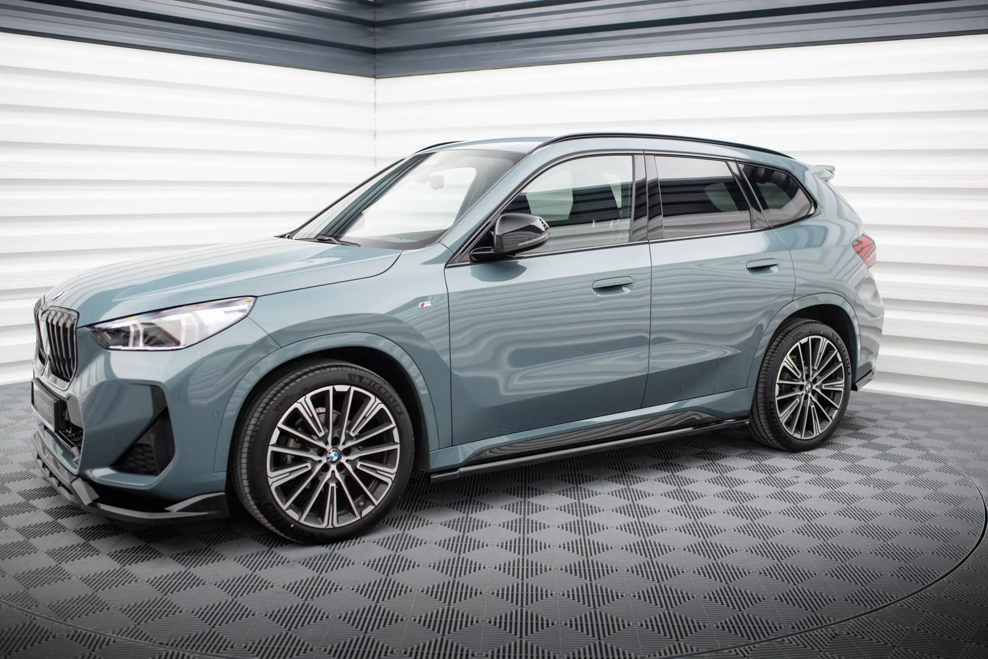 Seitenschweller Ansatz Für BMW X1 M-Paket U11 Schwarz Hochglanz