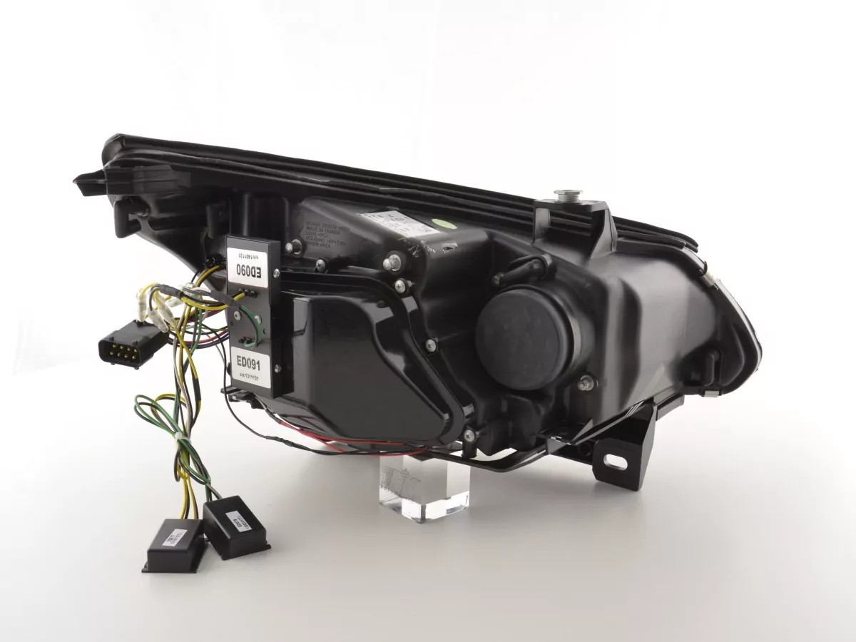 Scheinwerfer Set Xenon Angel Eyes LED BMW 5er E60/E61 Bj. 05-07 chrom