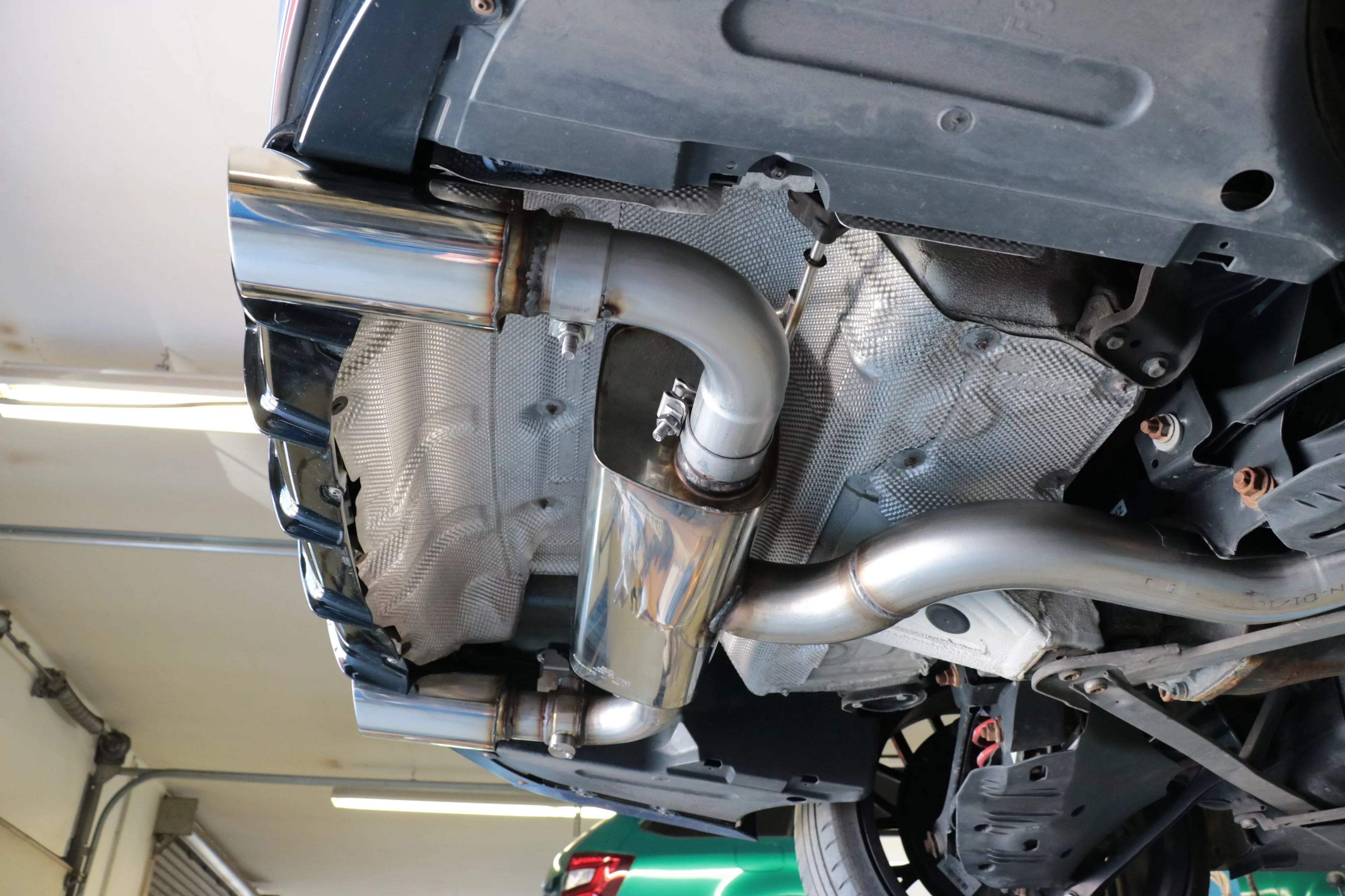 BMW F36 - 440i xDrive Grand Coupe - M-Paket  Endschalldämpfer quer Ausgang rechts/links - 1x100 Typ 25 rechts/links - mit Abgasklappe im linken Endrohr