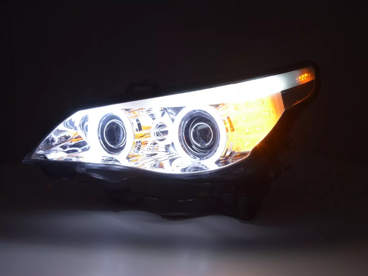 Scheinwerfer Set Xenon Angel Eyes CCFL BMW 5er E60/E61 Bj. 05-08 chrom