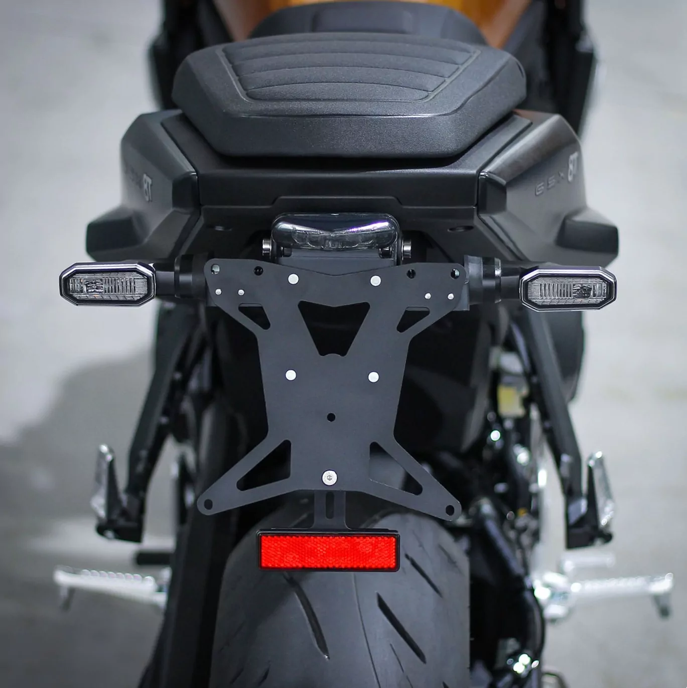 MG Biketec Kennzeichenhalter für Suzuki GSX-8T ab 2025