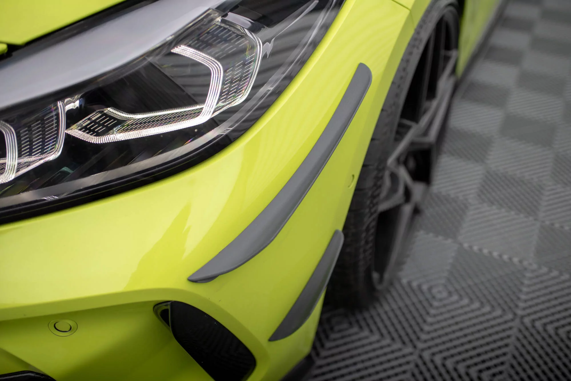 StoĂźstangenflĂĽgel Vorne (Canards) BMW 1er F40 M-Paket / M135i