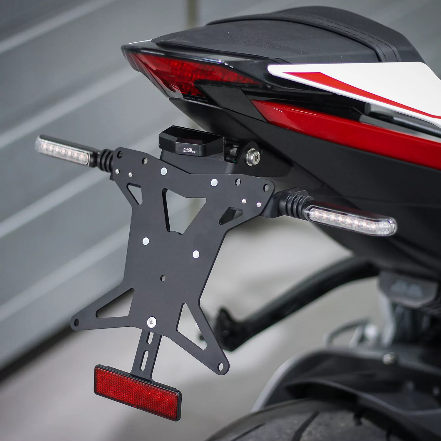 MG Biketec Kennzeichenhalter für Zontes 703 RR ab 2025