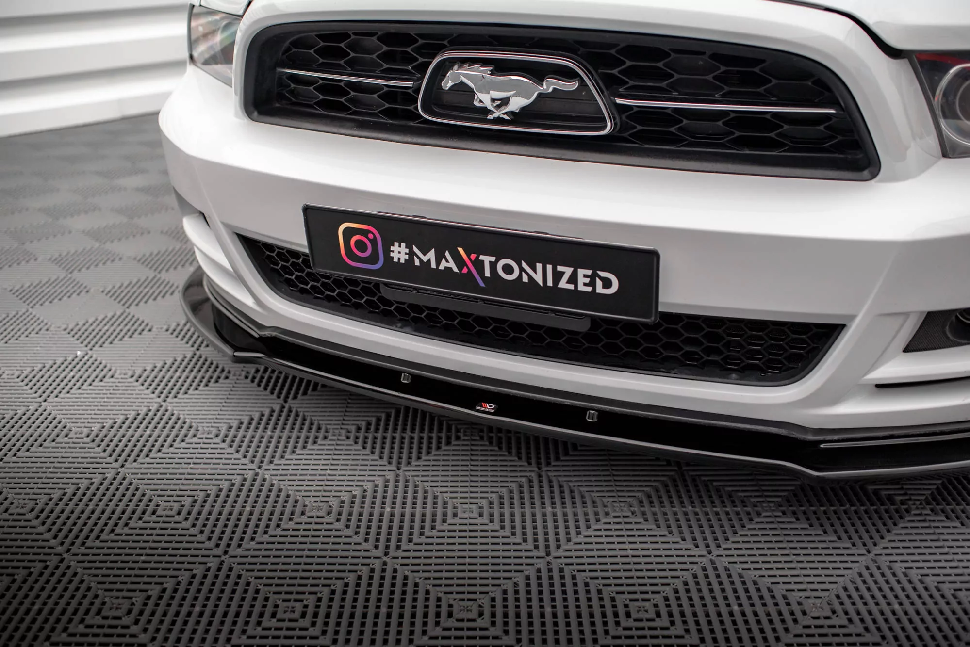 Front Ansatz Für Ford Mustang Mk5 Facelift Schwarz Hochglanz
