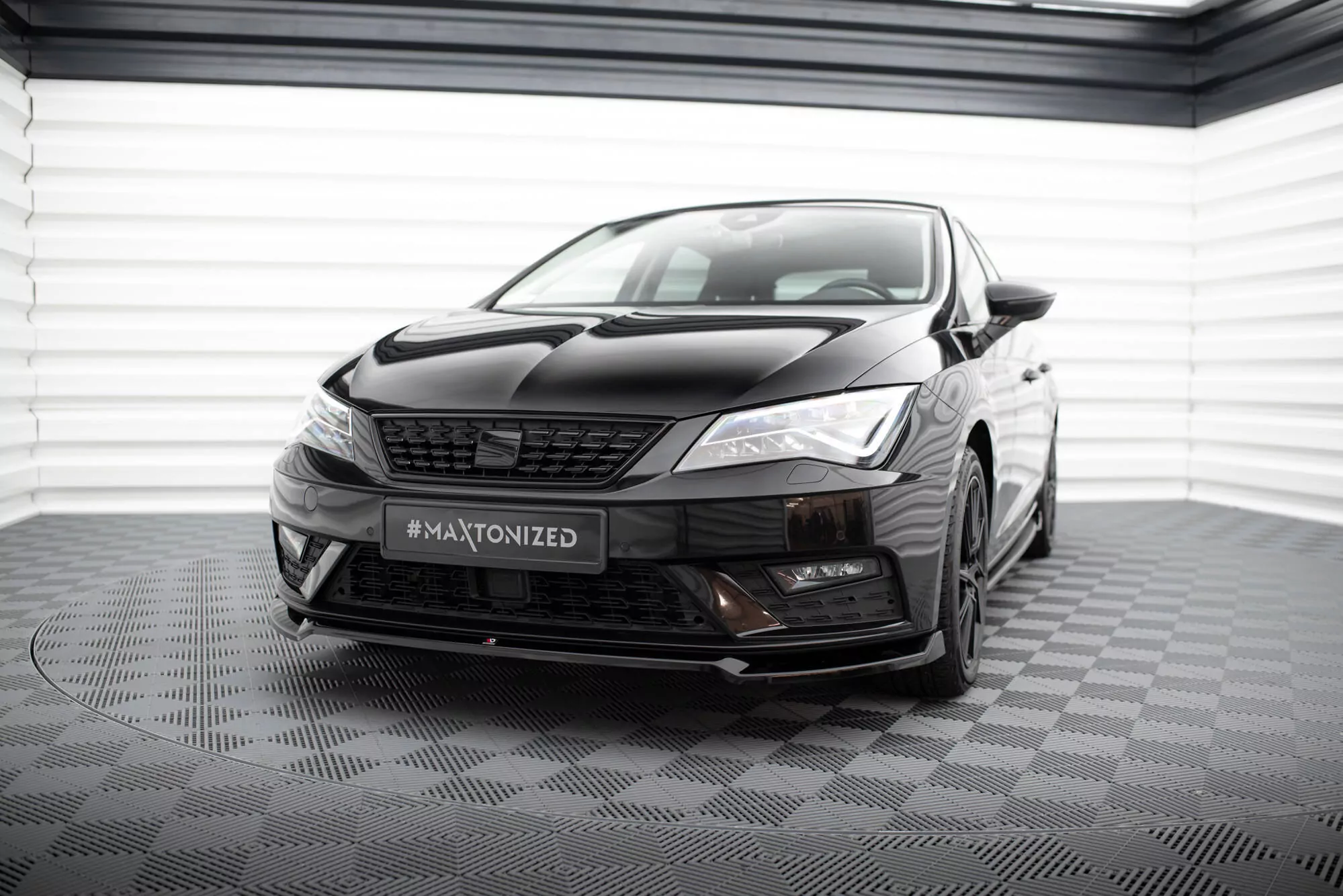 Front Ansatz V.2 Für Seat Leon Mk3 Facelift Schwarz Hochglanz