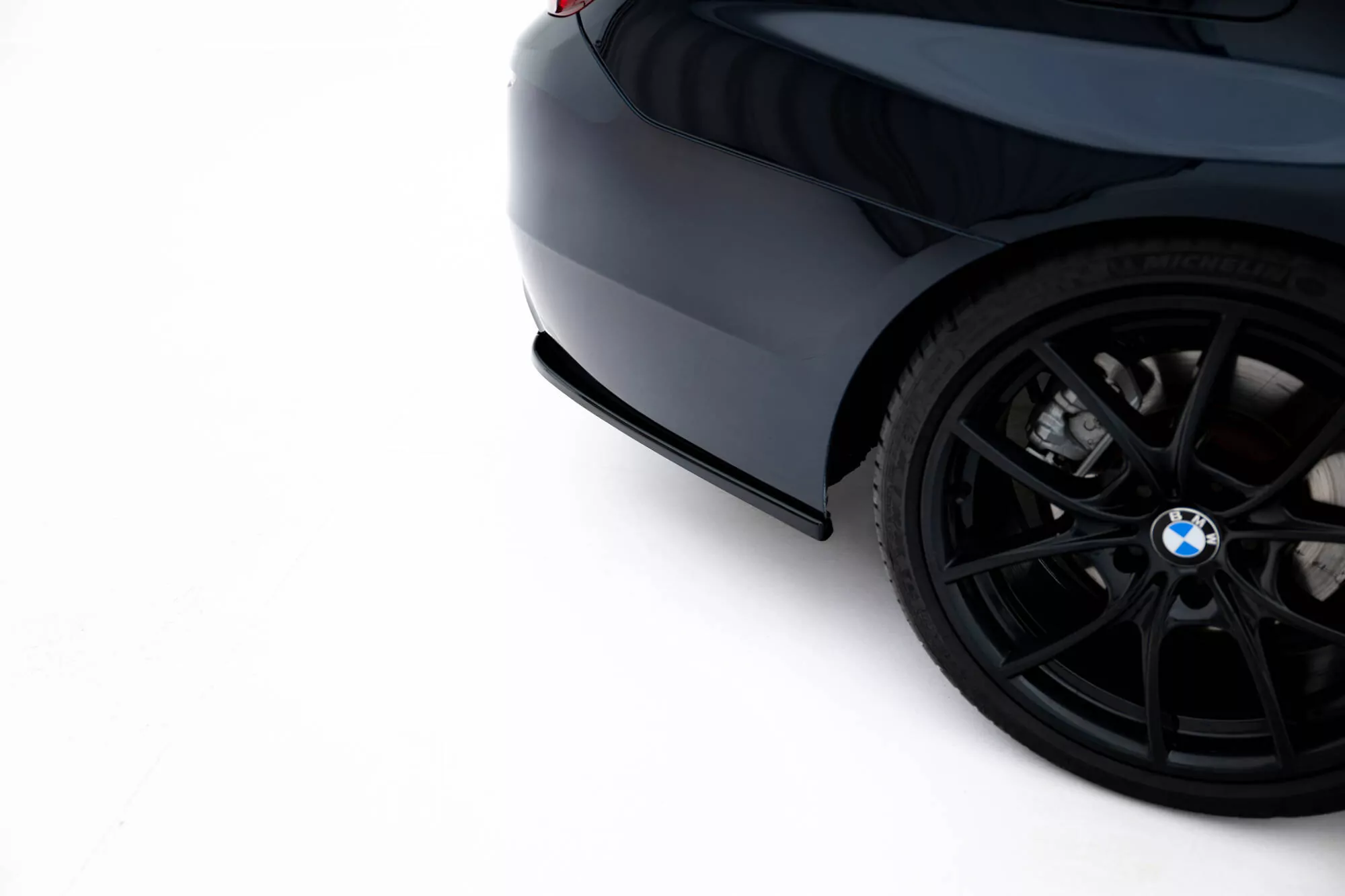 Heck Ansatz Flaps Diffusor V.3 Für BMW 5er M-Paket F10 / F11 Schwarz Hochglanz