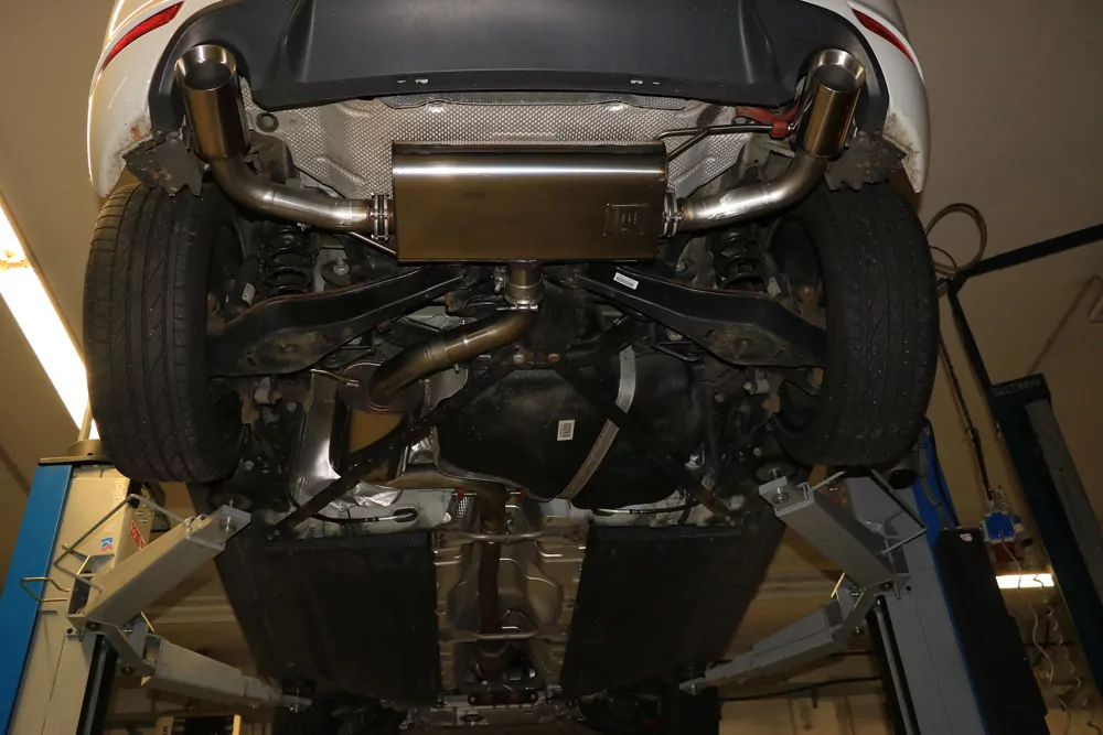 VW Golf 6 GTI + Cabrio  Endschalldämpfer Ausgang rechts/links - 1x100 Typ 25 rechts/links