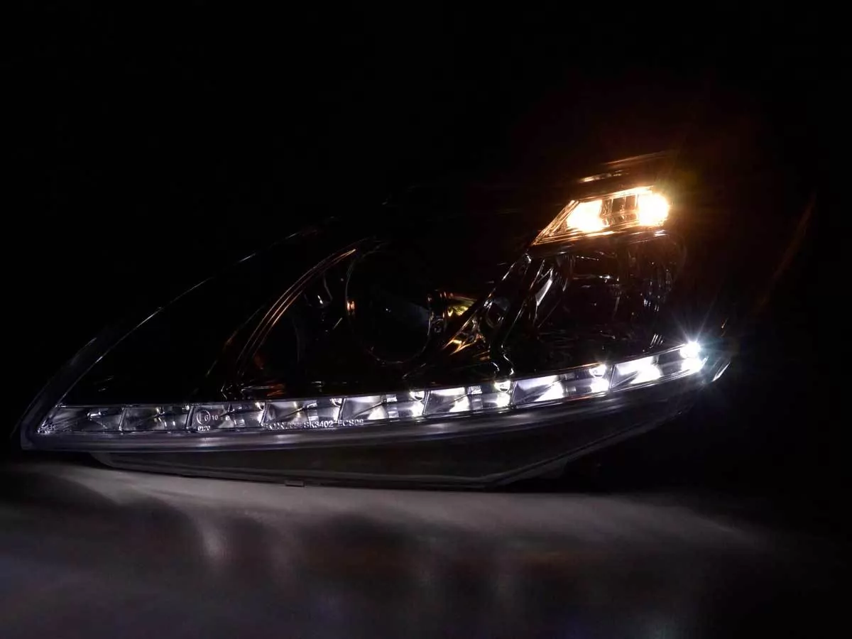 Scheinwerfer Set Daylight LED TFL-Optik Ford Focus 3/5-trg. Bj. 08- chrom