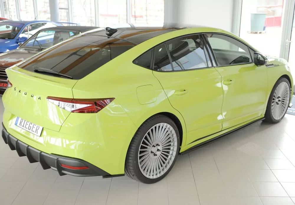 Rieger Heckeinsatz matt schwarz für Skoda Enyaq iV RS (NY) SUV (5AZ) 07.21-