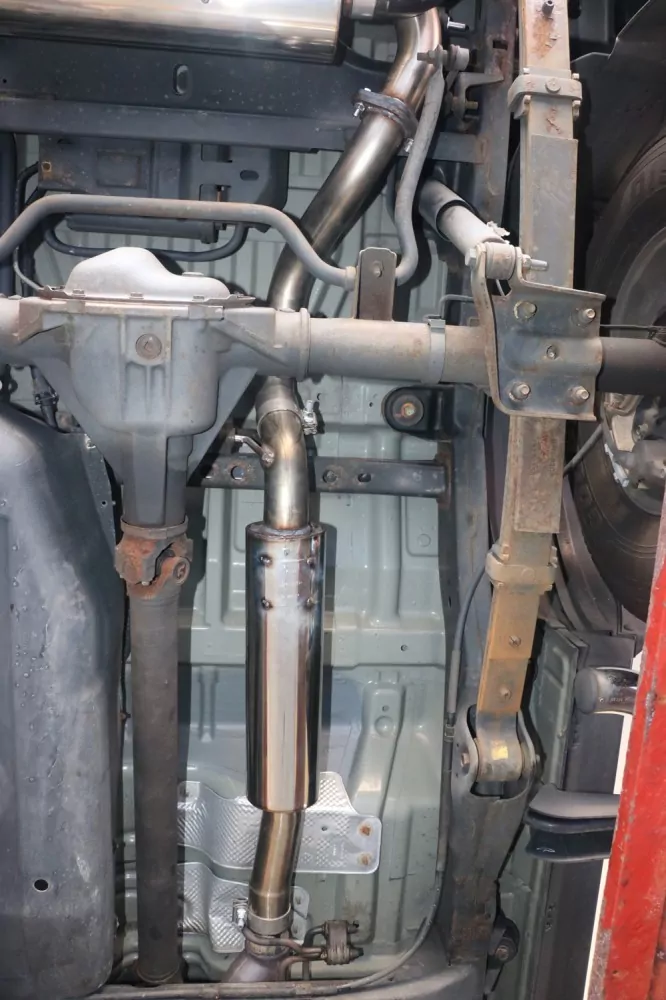 Hummer H3  Vorschalldämpfer