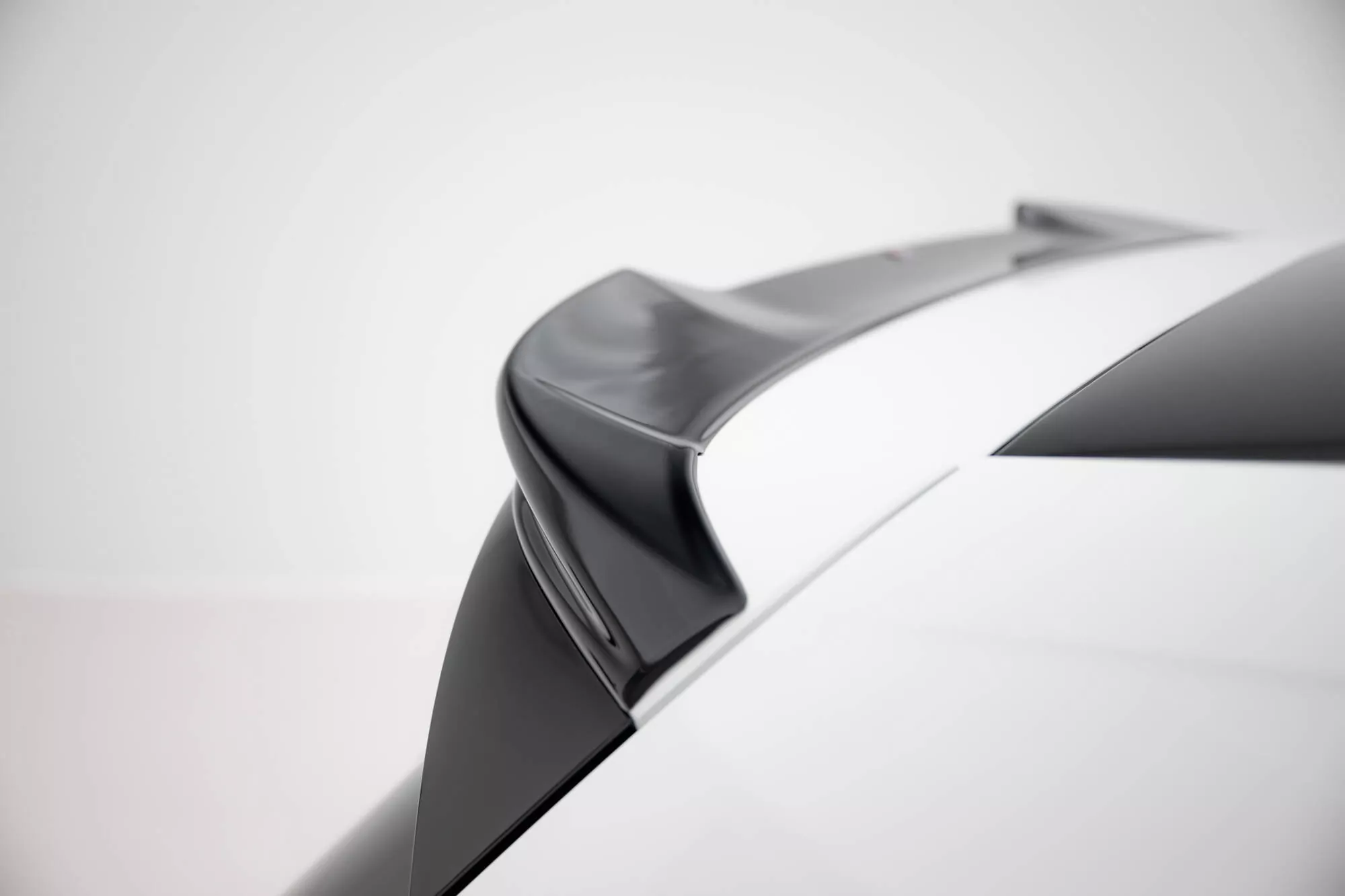 Spoiler CAP Für 3D Volkswagen Golf GTI / GTE / GTD / R-Line / R Mk8 Schwarz Hochglanz